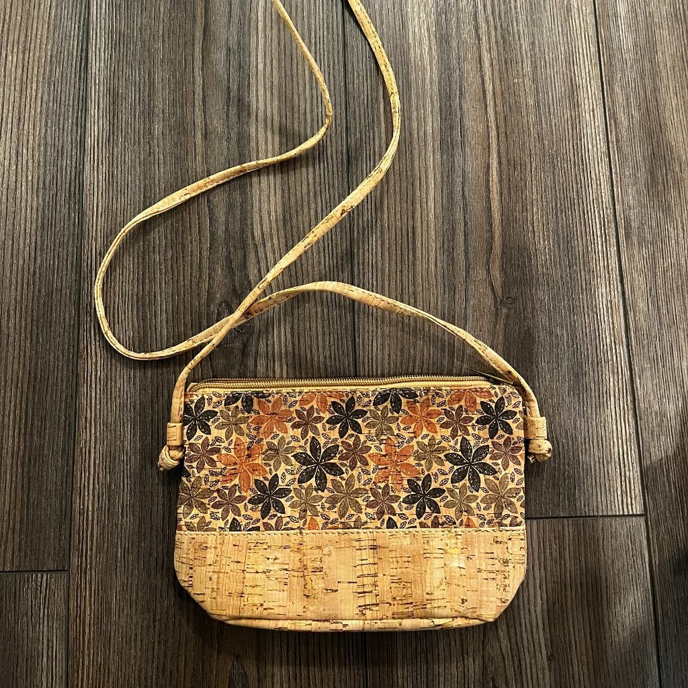 Cork purse with flowers